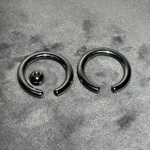 1” 6g Gauged Stainless Steel Earrings with ball Stretching Jewelry
